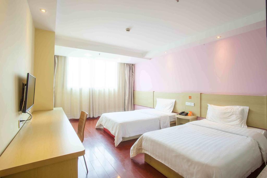 7Days Inn Dalian Gangwan Square Station Port Номер фото