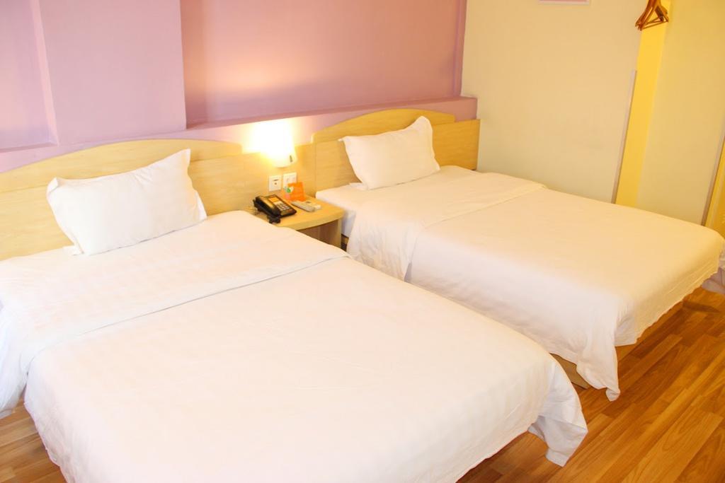 7Days Inn Dalian Gangwan Square Station Port Номер фото