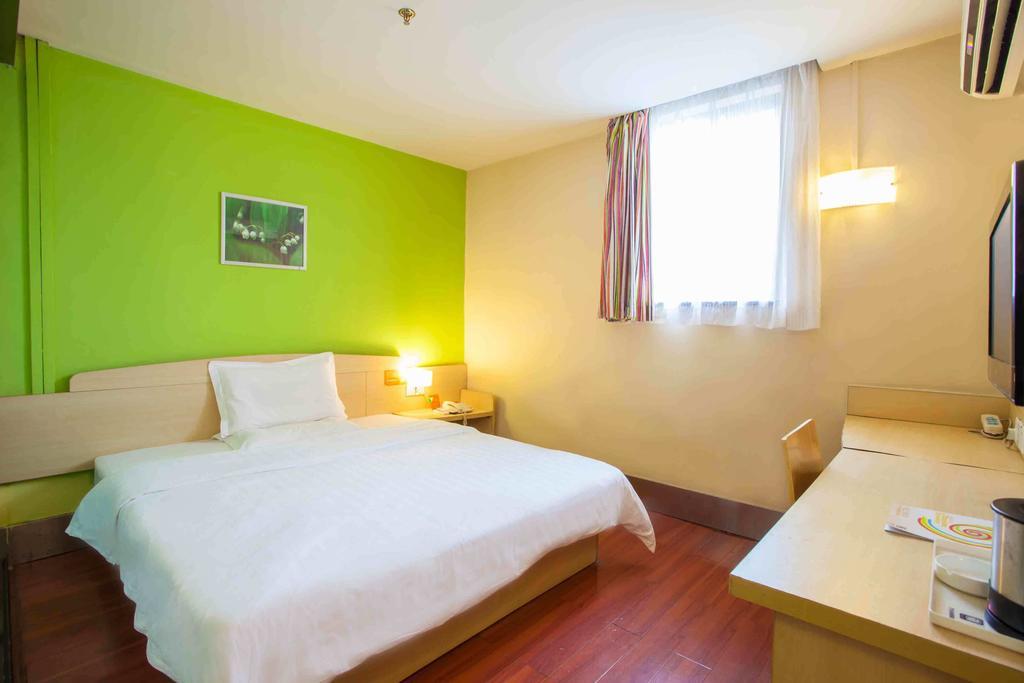 7Days Inn Dalian Gangwan Square Station Port Номер фото