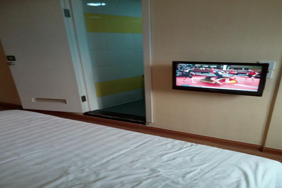 7Days Inn Dalian Gangwan Square Station Port Екстер'єр фото