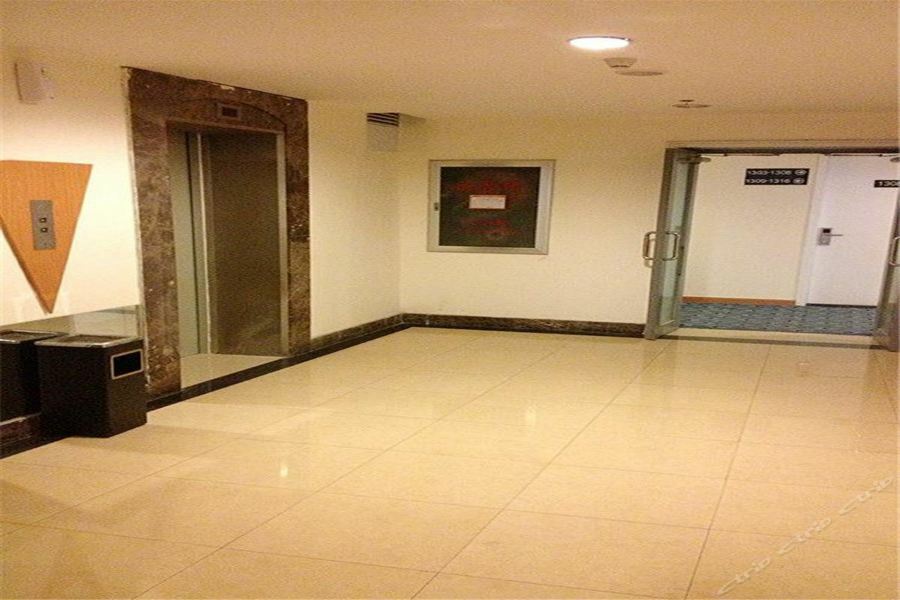 7Days Inn Dalian Gangwan Square Station Port Екстер'єр фото